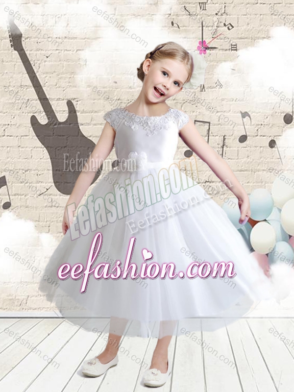 Affordable Cap Sleeves Bateau Cute Flower Girl Dresses with Appliques