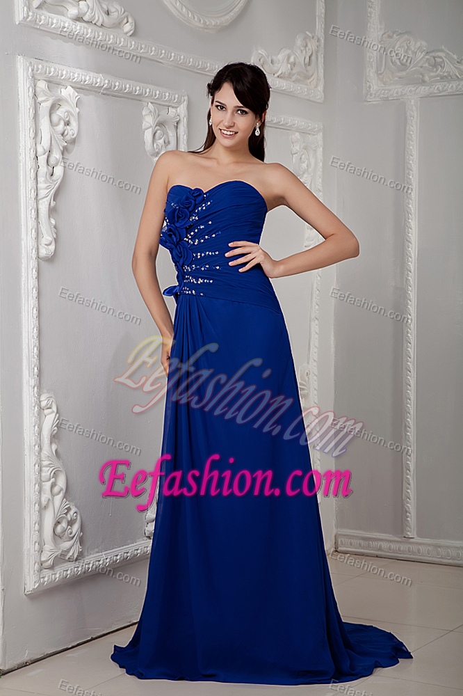 Royal Blue Sweetheart Brush Train Ruched Celebrity Party Dresses with Flowers