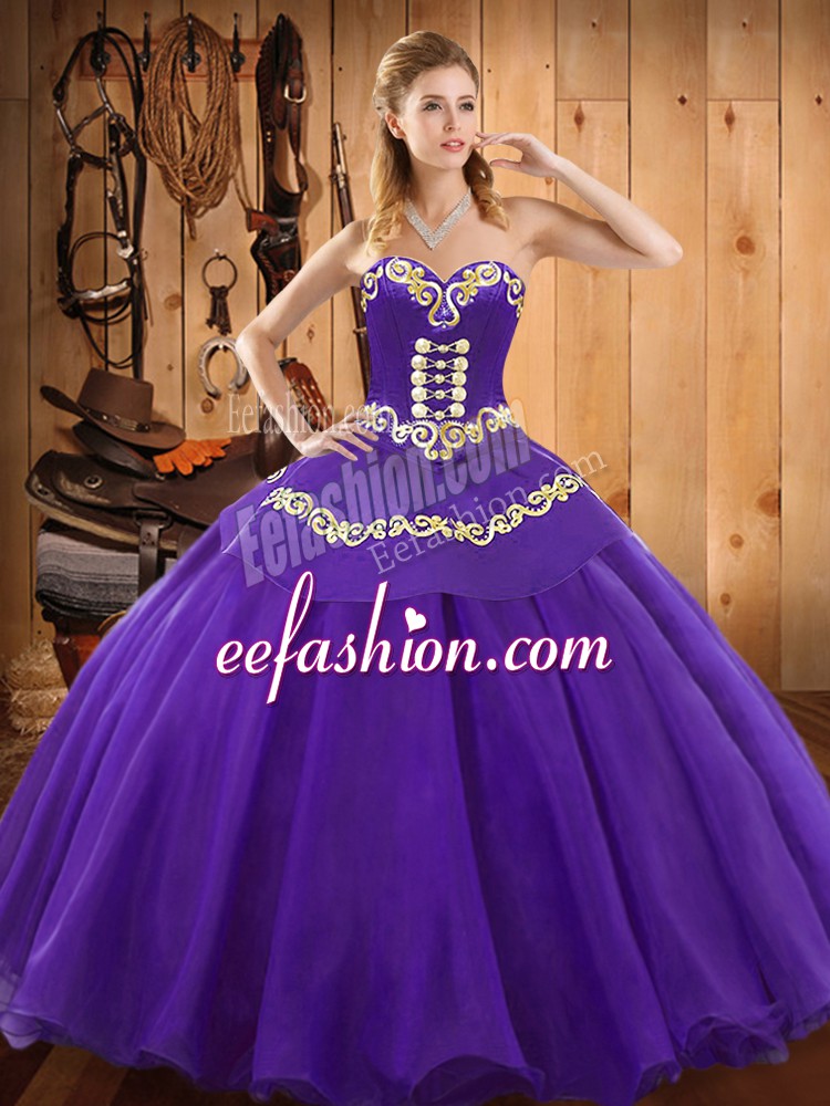  Satin and Tulle Sweetheart Sleeveless Lace Up Embroidery Sweet 16 Dresses in Purple