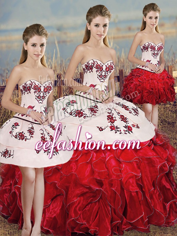 Fashion Sleeveless Organza Floor Length Lace Up Quinceanera Gown in White And Red with Embroidery and Ruffles and Bowknot