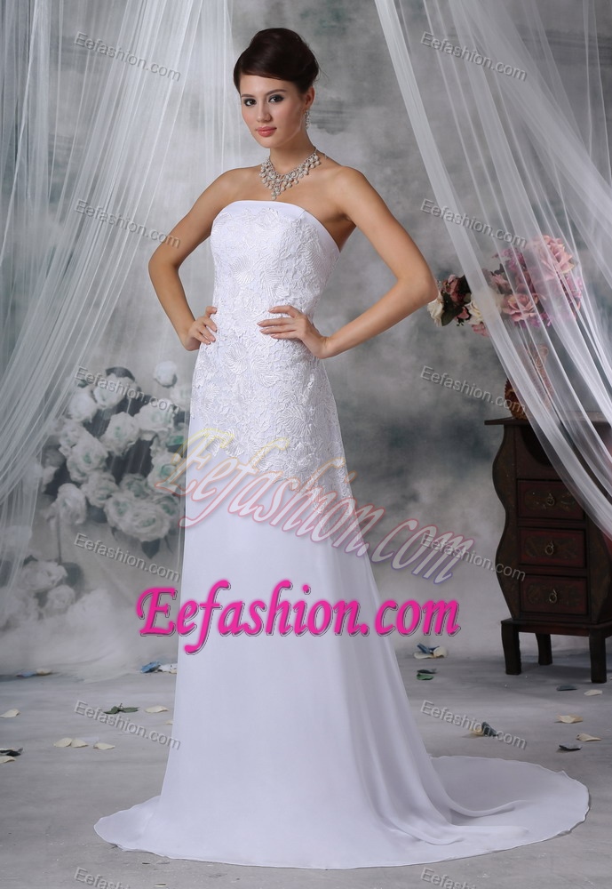Amazing Strapless Chiffon Wedding Dresses with Lace in White Best Seller