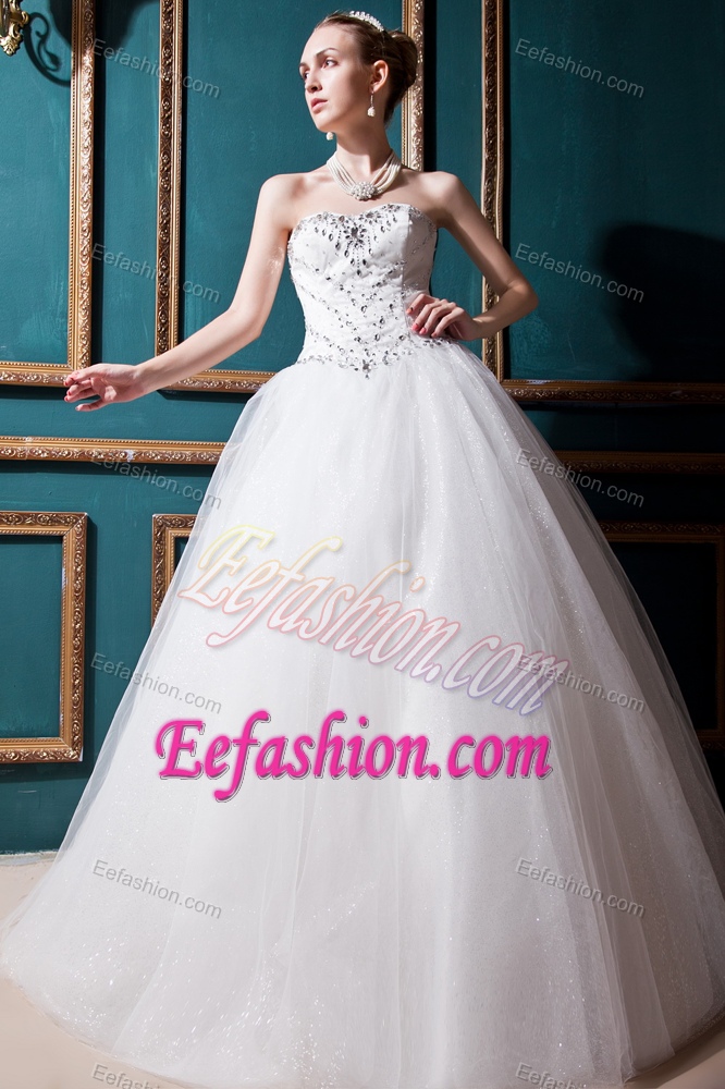 Popular Sweetheart Lace-up Long Tulle Wedding Dresses with Beading