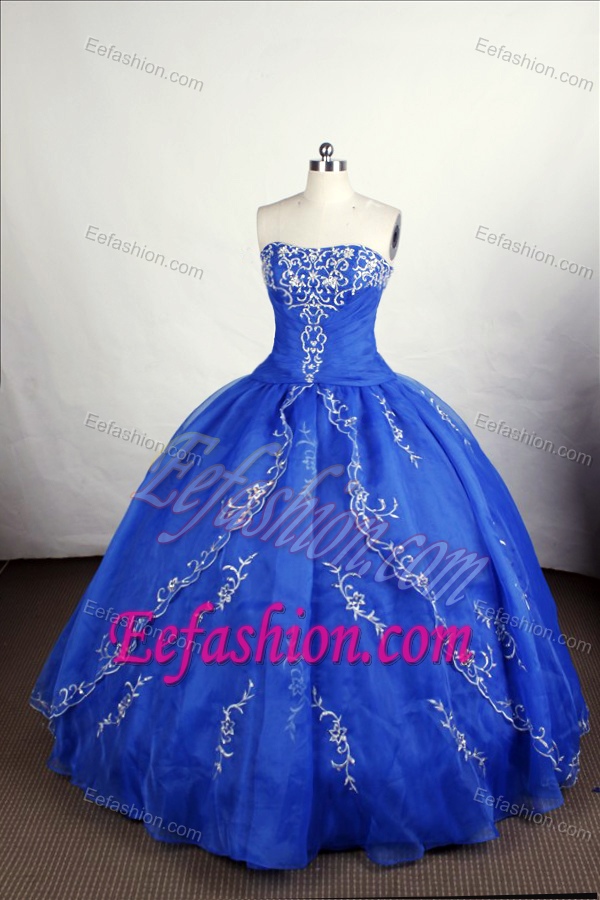 Vintage-inspired Organza Lace Up Strapless Sweet Sixteen Quinceanera Dresses