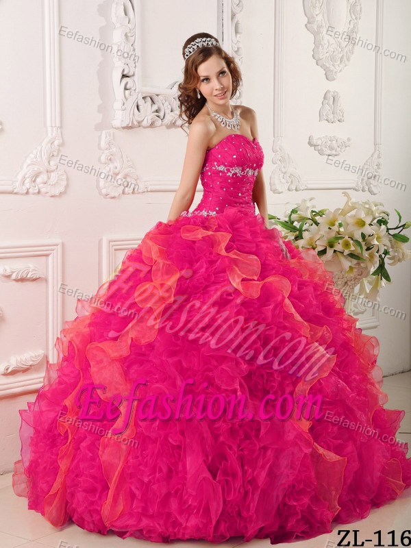 Sweetheart Organza Quinceanera Dresses with Appliques and Beading Decorated