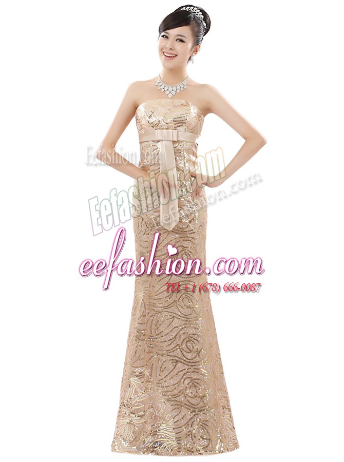  Champagne Satin Zipper Prom Dress Sleeveless Floor Length Appliques