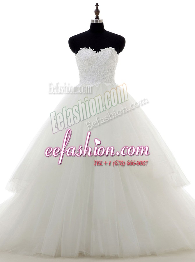 Chic White Sweetheart Zipper Lace and Appliques Wedding Gown Sweep Train Sleeveless