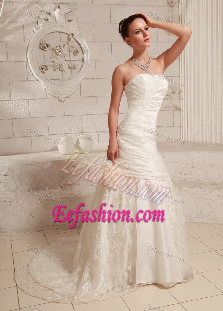 Wonderful Ruched and Lace Bridal Gowns