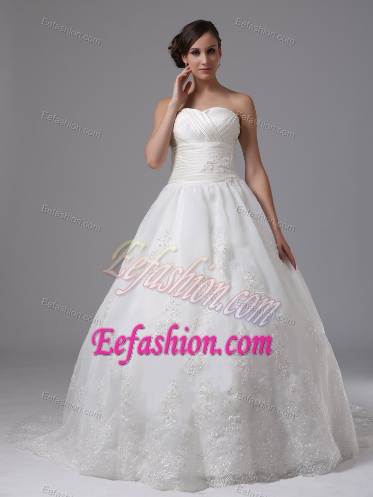 Popular Ruched Sweetheart Ball Gown Garden Wedding Dress on Wholesale Price
