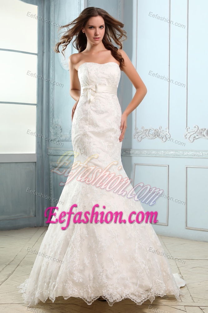 Luxurious Mermaid Strapless Court Train Satin Lace Wedding Dress for Cheap