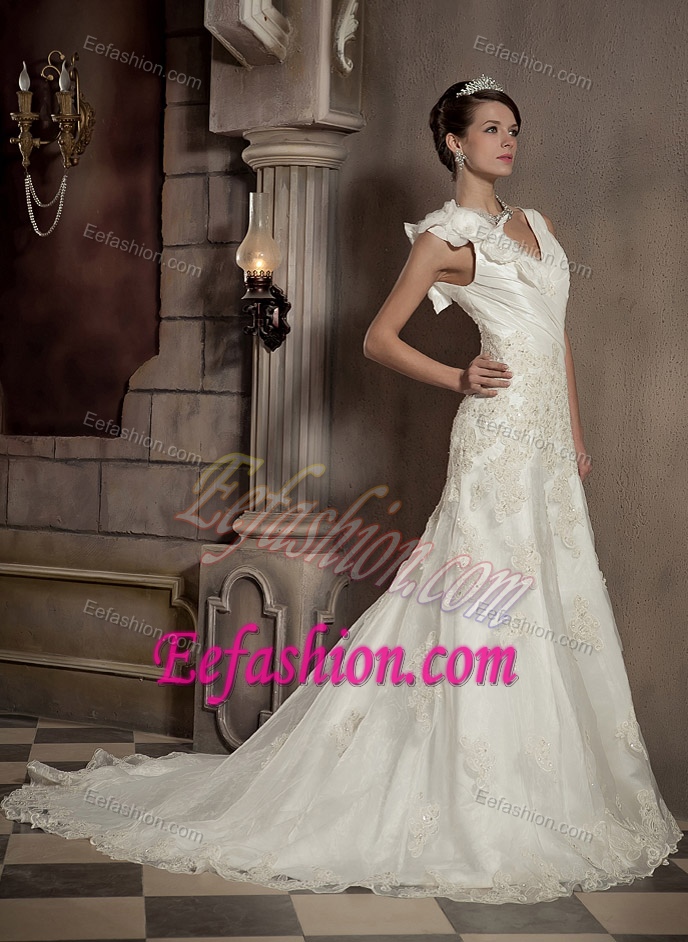 Beautiful V-neck Wedding Dress with Appliques and Hand Made Flower on Sale
