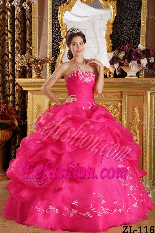 Strapless Organza Quinceanera Dress with Embroidery and Pick-ups Decorated