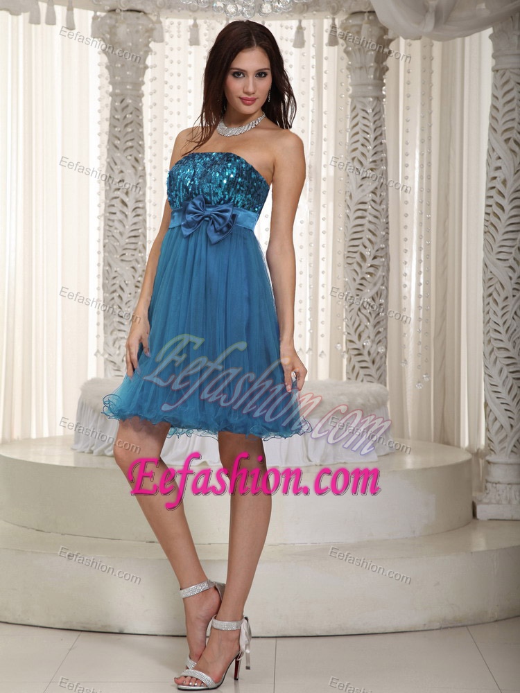 Strapless Knee-length Teal Sequin and Tulle Prom Pageant Dress with Bowknot