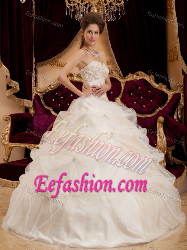 Brand New Ivory Ball Gown Sweetheart Quinceanera Dresses and Organza