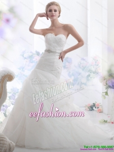 2015 Classic Sweetheart Wedding Dress with Beading