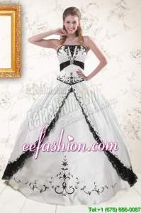 2015 Popular Embroidery Quinceanera Dresses in White and Black