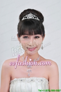 Gorgeous Alloy With Rhinestone Ladies Necklace and Tiara