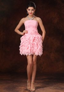 Pink Strapless Mini Prom Celebrity Dresses with Ruffled Layers Made