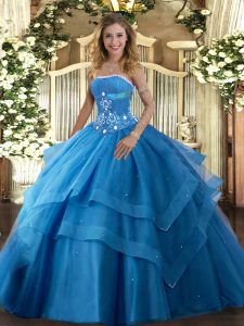 Deluxe Strapless Sleeveless Tulle 15 Quinceanera Dress Beading and Ruffled Layers Lace Up
