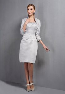 Gray Scoop Knee-length Mother Dresses for Wedding with Jacket and Beading