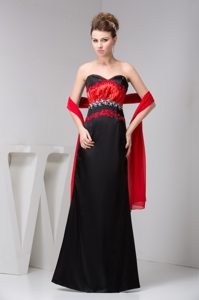 Sweetheart Long Black and Red Ruched Beaded Mother Bride Dress with Shawl