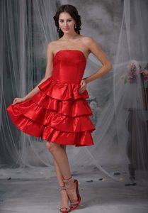 Strapless Knee-length Prom Evening Dresses with Ruffled Layers in Red