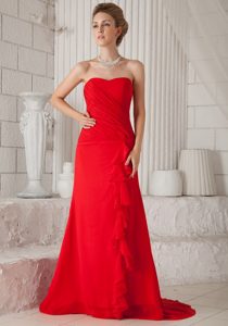 Red Strapless Brush Train Flounced Ruched Chiffon Celebrity Dresses for Cheap