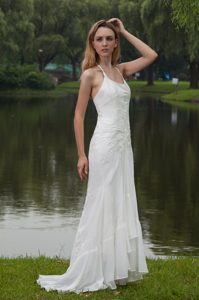 Exquisite Halter Top Sweep Train Chiffon Wedding Dresses with Embroidery