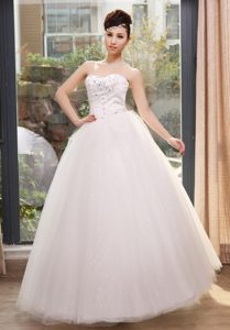 Luxurious Sweetheart Tulle Summer Wedding Gown in Long under 250