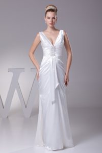 Gorgeous V-neck Ruched and Beaded Long Bridal Gowns in White