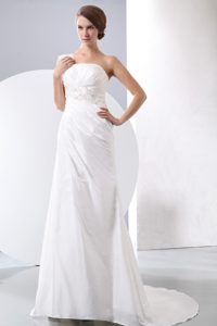 Classical One Shoulder Court Train White Bridal Gown with Appliques