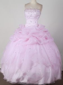 Sweet Strapless Pink Quincenera Dresses with Pick-ups and Beading for Girls