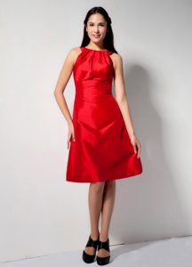 Best Bateau Knee-length Hot Red Ruched Informal Dresses for Dama