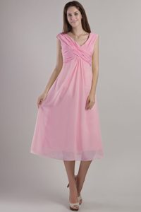 Dressy Chiffon V-neck Ruching Dresses for Prom Court in Pink with Tea-length