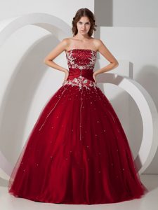 Wine Red Strapless Satin and Tulle Appliqued and Beaded Quinceanera Dresses