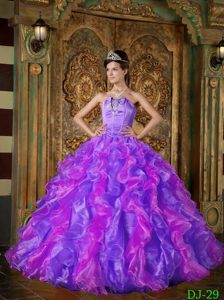 Strapless Beaded Lace-up Purple Organza Quinceanera Dresses with Ruffles