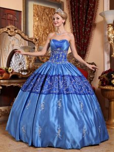 Blue Long Lace-up 2013 Luxurious Long Dress for Quinceaneras