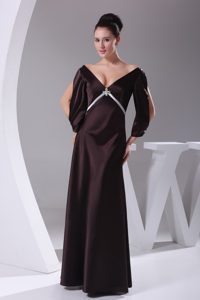 Modest Dark Purple V-neck Mother of the Bride Dresses with Long Sleeves
