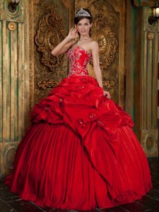 Sweetheart Beading and Appliques Red Sweet Sixteen Dresses in