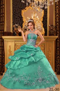 Turquoise Ball Gown Strapless Organza Quinceanera Dresses with Beading