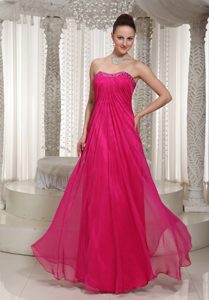 Strapless Chiffon Memorable Hot Pink Dresses for Bridesmaid with Beading