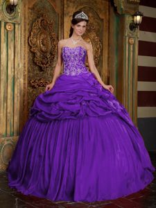 Gorgeous Ball Gown Sweetheart Beading Quinceanera Gowns Dresses in Purple