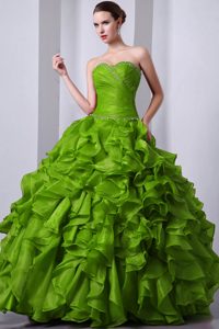 Olive Green Sweetheart Ruched Quinceanera Dresses with Ruffles and Beading