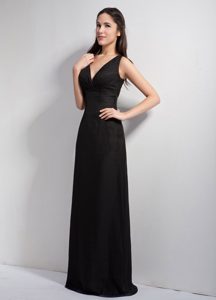 V-neck Black Maternity Bridesmaid Dresses with Long and Lace