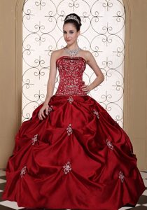 Beading and Appliques Wine Red Quinceanera Gown Strapless Pick-upped