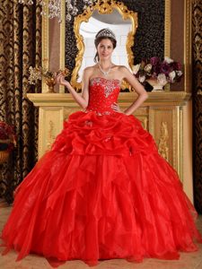 Memorable Red Ball Gown Sweetheart Appliqued Quinceanera Dresses in Organza