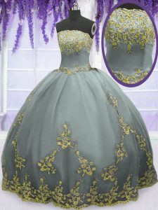 High Quality Tulle Sleeveless Floor Length Quinceanera Dress and Appliques