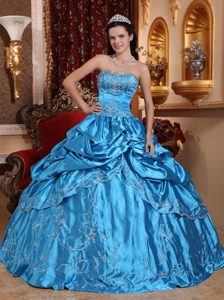 Elegant Blue Ball Gown Beaded Strapless Sweet 17 Dresses with Embroidery