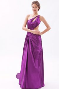 Eggplant Purple Asymmetrical Cheap Prom Outfits with Brush Train