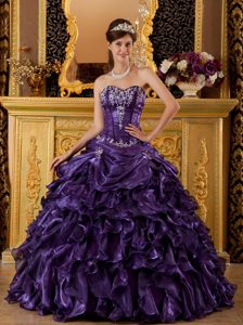 Dark Purple Sweetheart Organza Quinceanera Dress with Ruffles and Appliques
