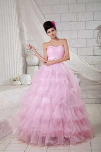 Pink Sweetheart Organza Quinceanea Dresses with Beading and Ruffled Layers